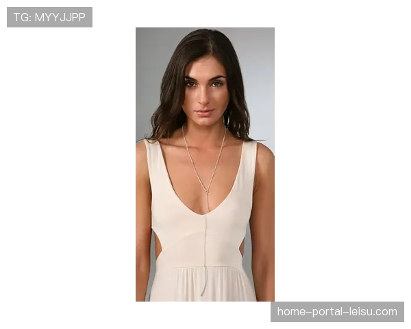 莎拉·尼基：完成one-foot X-up to cancan backflip为女子车手树立新标杆